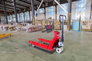 手動液壓叉車操作與維護全手冊