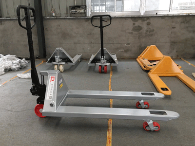 專業輕型國產搬運車 新牛頓叉車表現突出