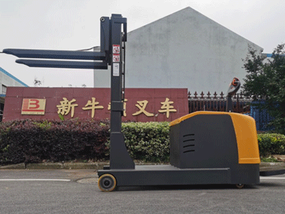 站駕式平衡重堆高車室內作業規范（注意事項）