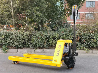 步行式電動(dòng)搬運(yùn)車(chē)