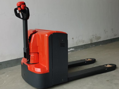 步行式電動(dòng)搬運(yùn)車